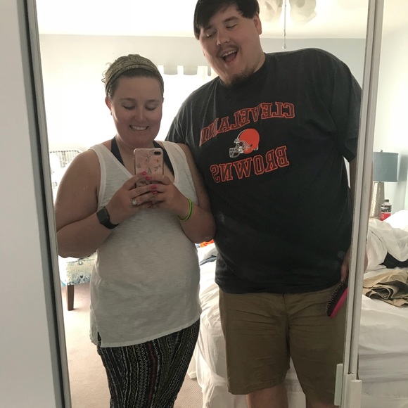 👚Meet your Posher, Lindsey!👗 - Picture 6 of 8